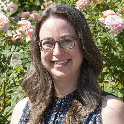 Portrait of Bonnie Goldberg, LCSW-C (she/her)